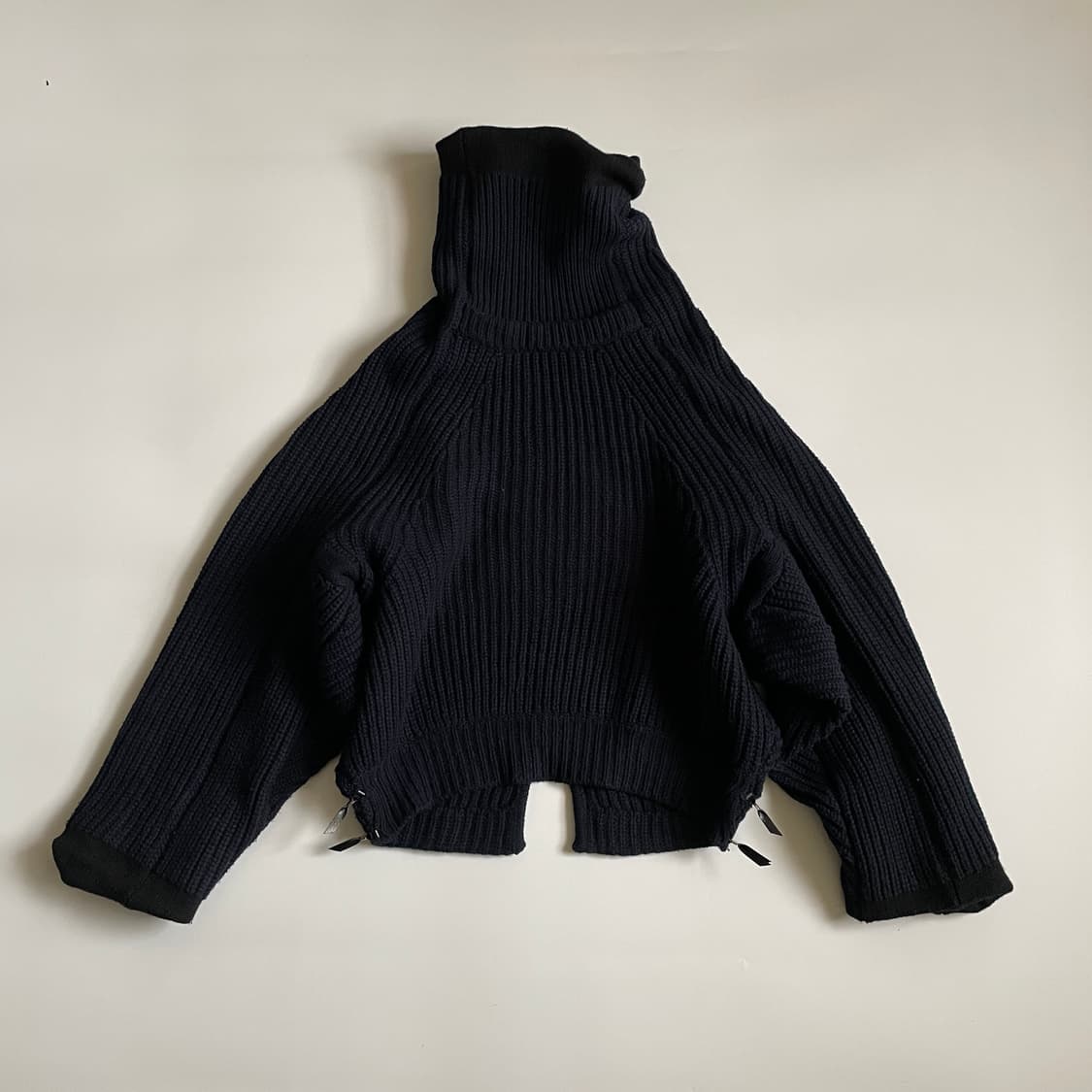 토가 풀라 오버사이징 니트 OS 상품이미지7