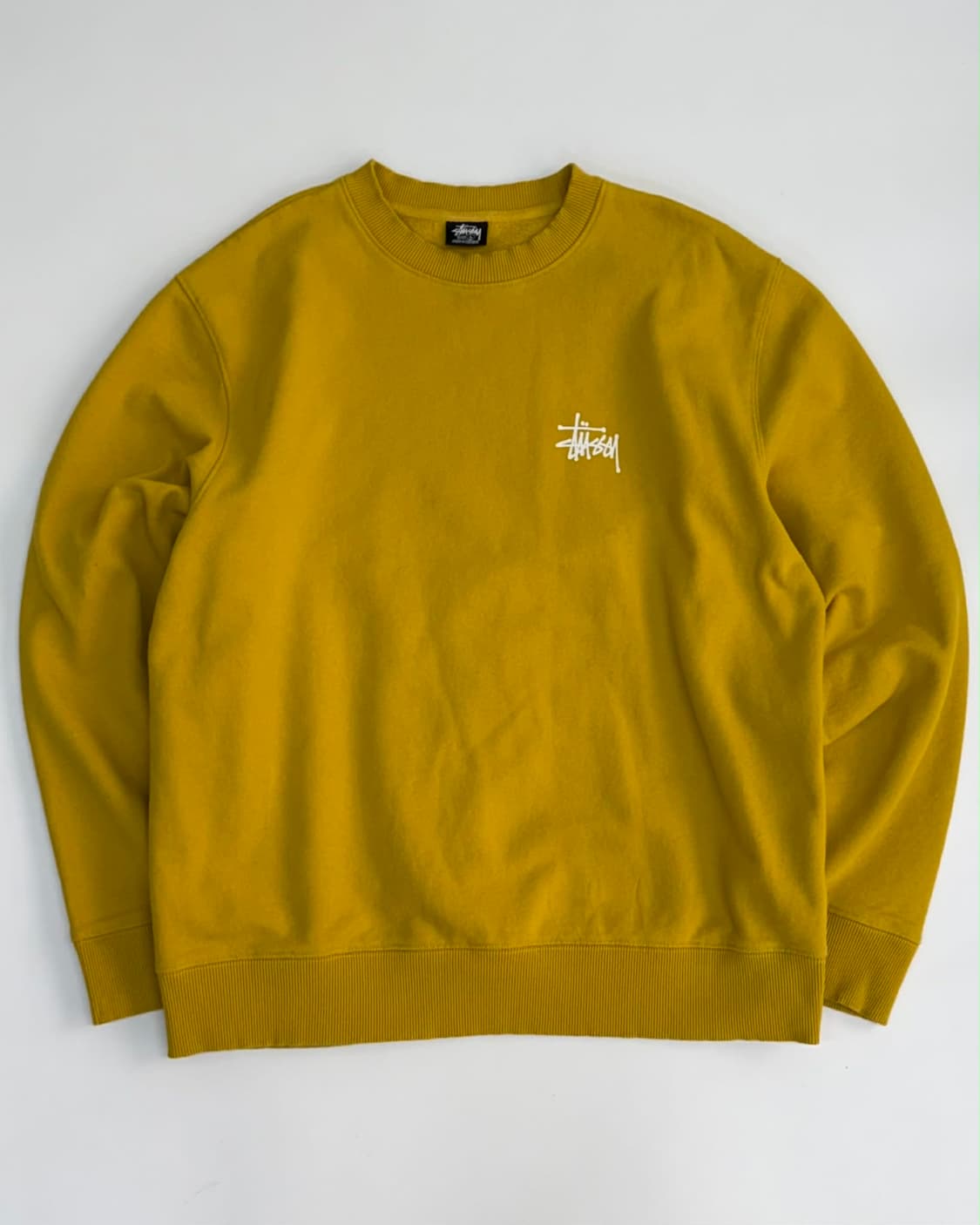 [L] 스투시 베이직 로고 맨투맨 스웻셔츠 상품이미지1