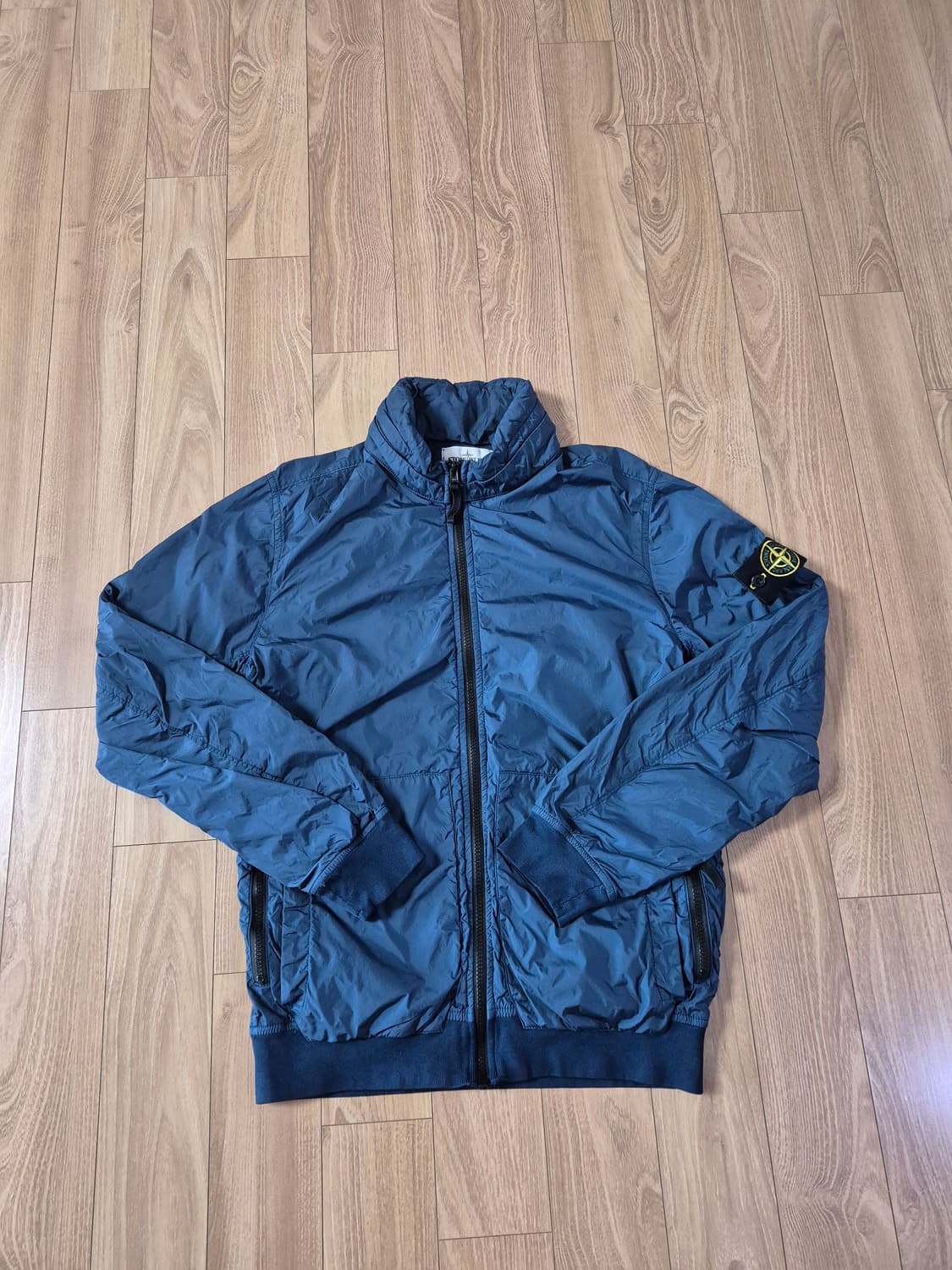 스톤아일랜드 크링클랩스 봄버 자켓 M 상품이미지1