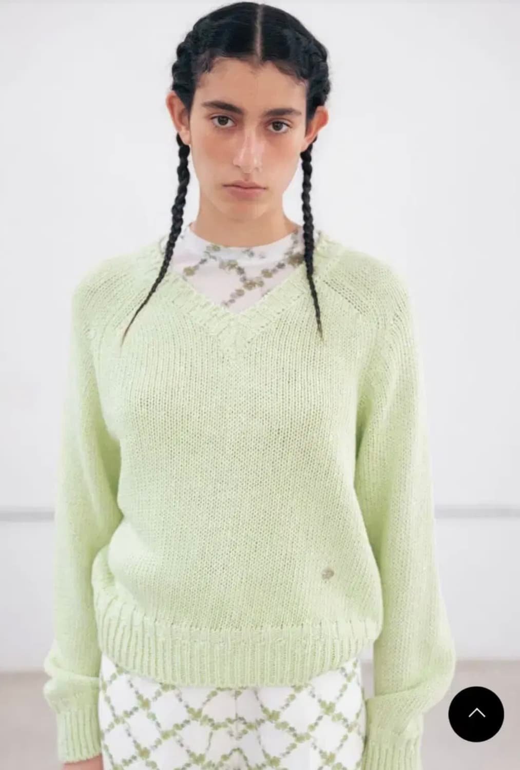 rrace knit 레이스 퓨어 브이넥 니트 상품이미지2