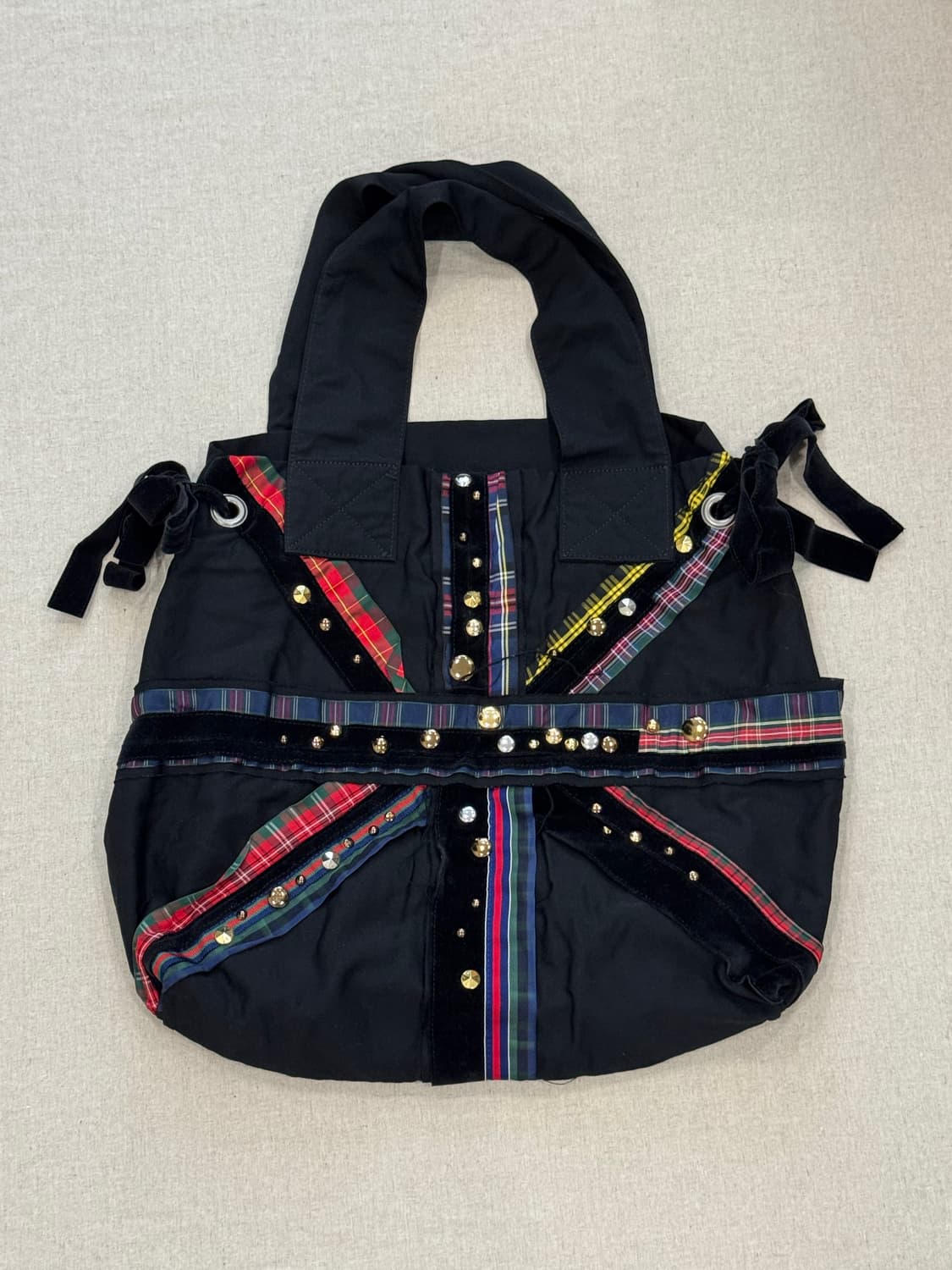 꼼데가르송 타탄 체크 스터드 울 토트백 상품이미지2