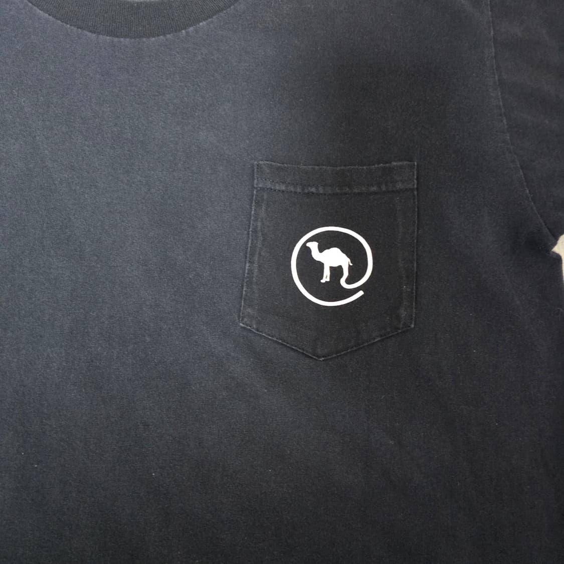 [XL] 90s 카멜 포켓 프로모 티셔츠 ver. like 네이비 상품이미지2