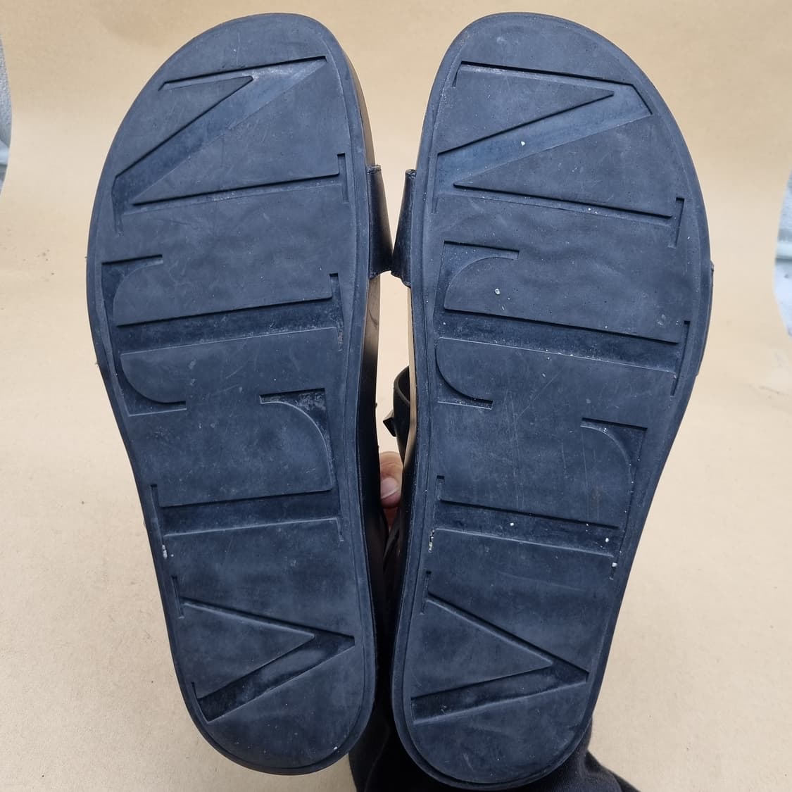 발렌티노 VLTN 남성샌들 270 상품이미지3