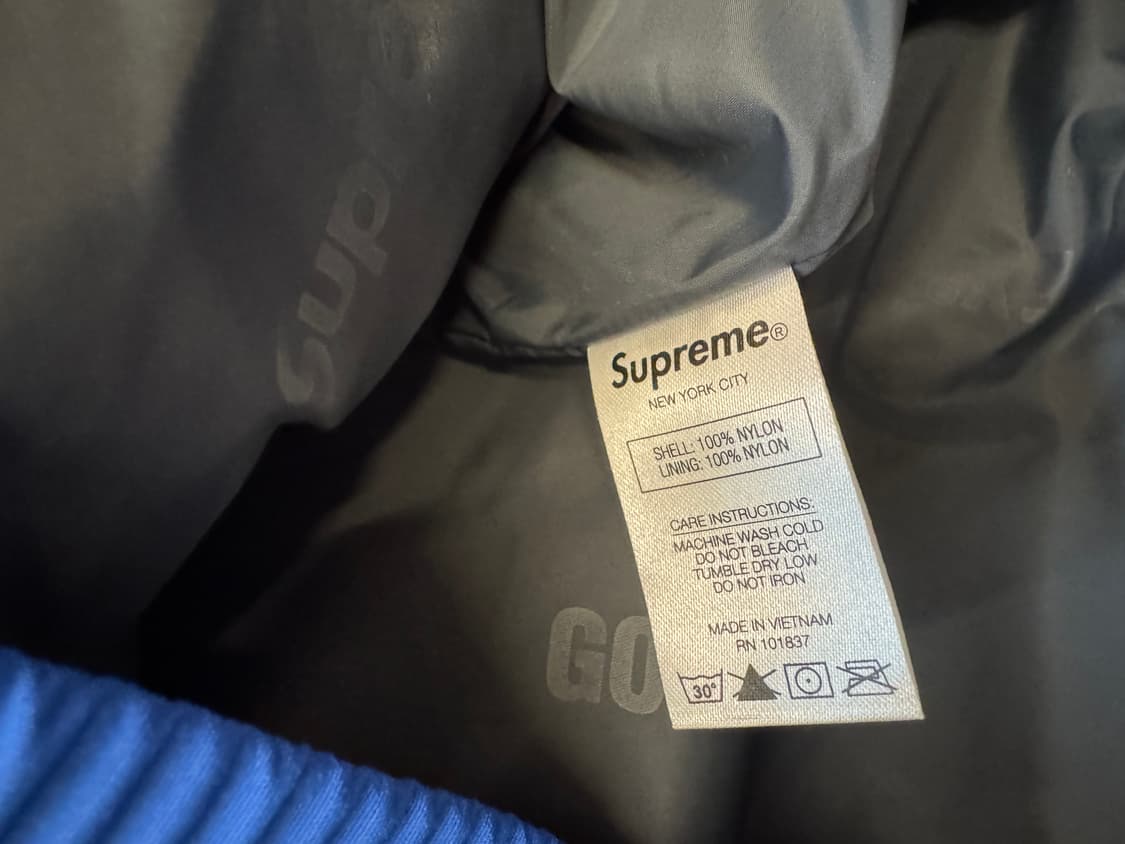 슈프림 고어텍스 바람막이 새상품급 처분  상품이미지4
