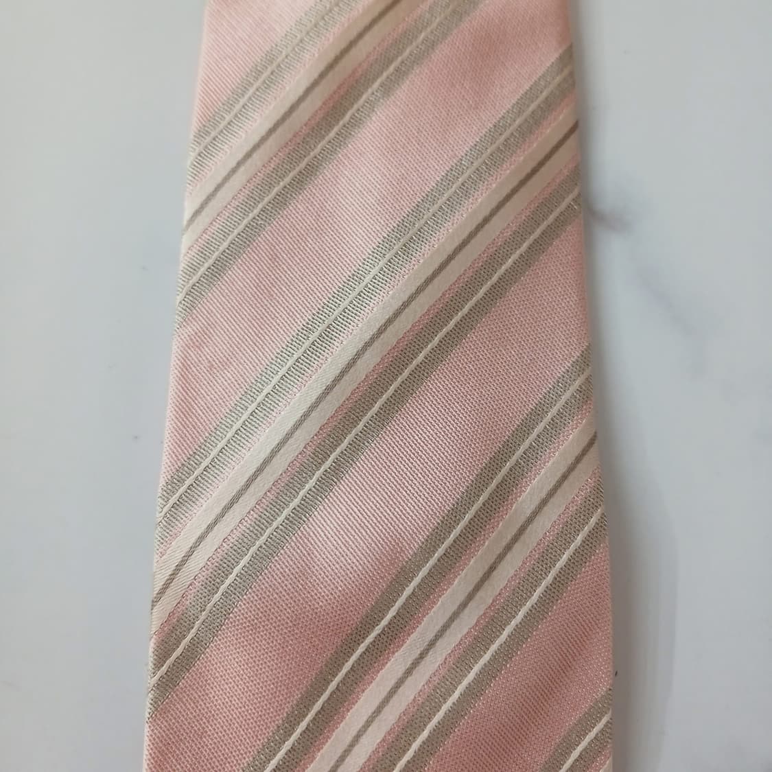 아이그너 실크 피치 스트라이프 넥타이 9.1cm A등급 A19075
 상품이미지8