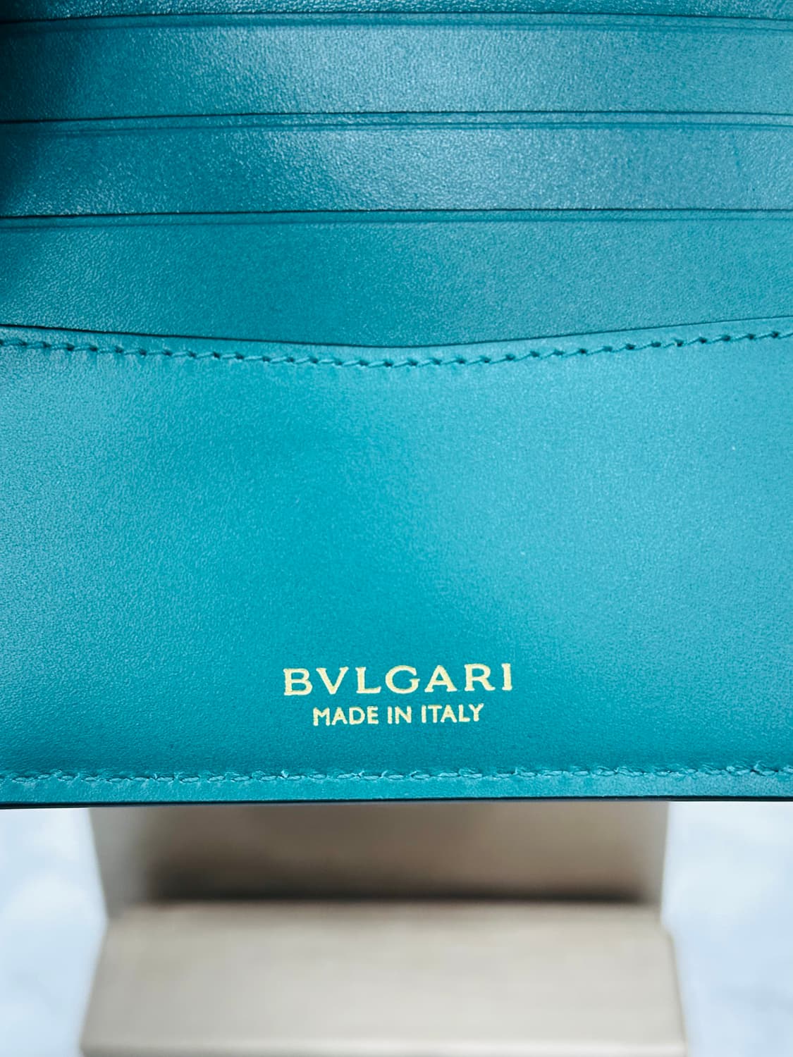 [정품][10/9.5] 불가리 세르펜티 3단 지갑 블랙그린 상품이미지7