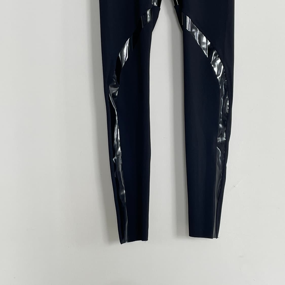 오프화이트 정규 레깅스 상품이미지4