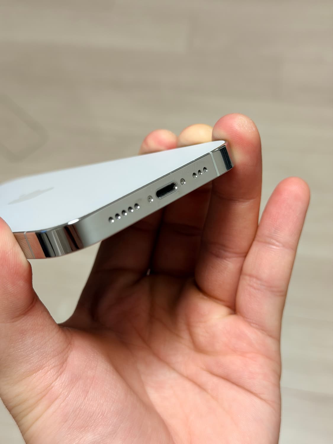 아이폰 14 pro 256Gb 실버 상품이미지2