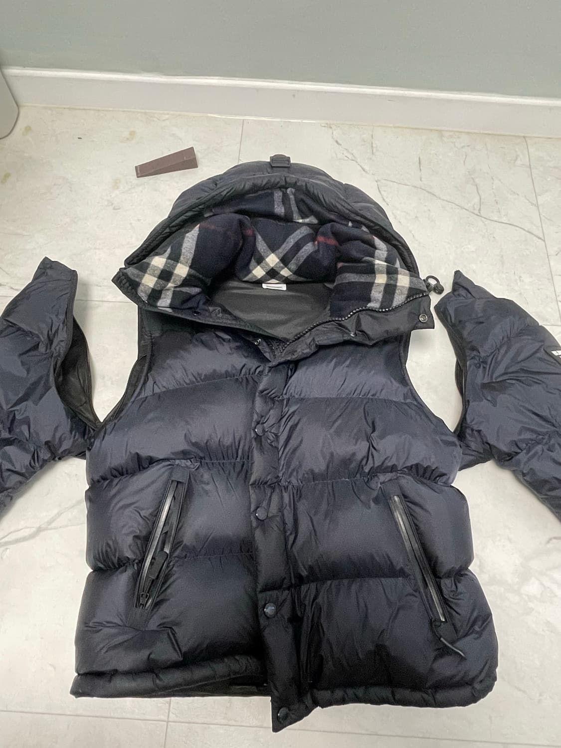 버버리 패딩 상품이미지3