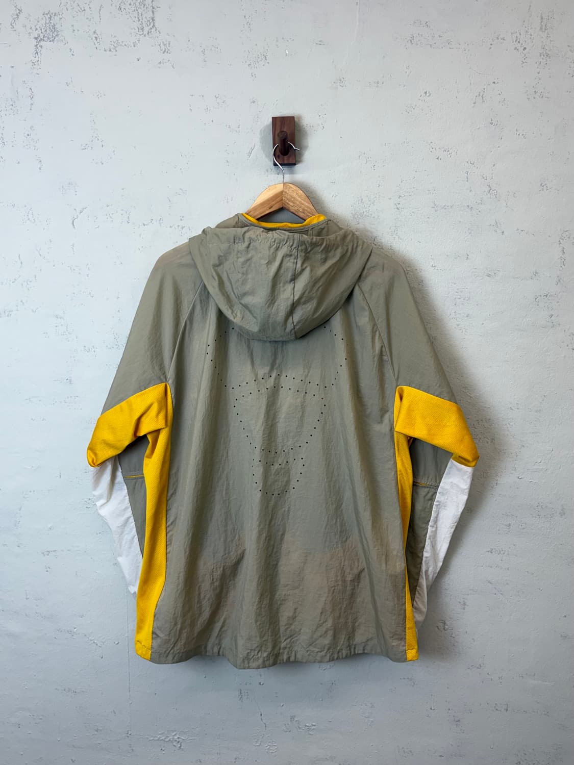 나이키 경량 포켓 후드 바람막이 상품이미지2