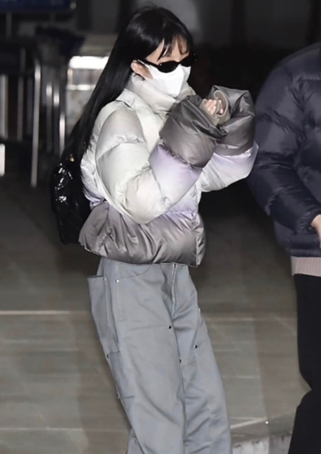 더오픈프로덕트 옴브레 제니 푸퍼 패딩 자켓 상품이미지5