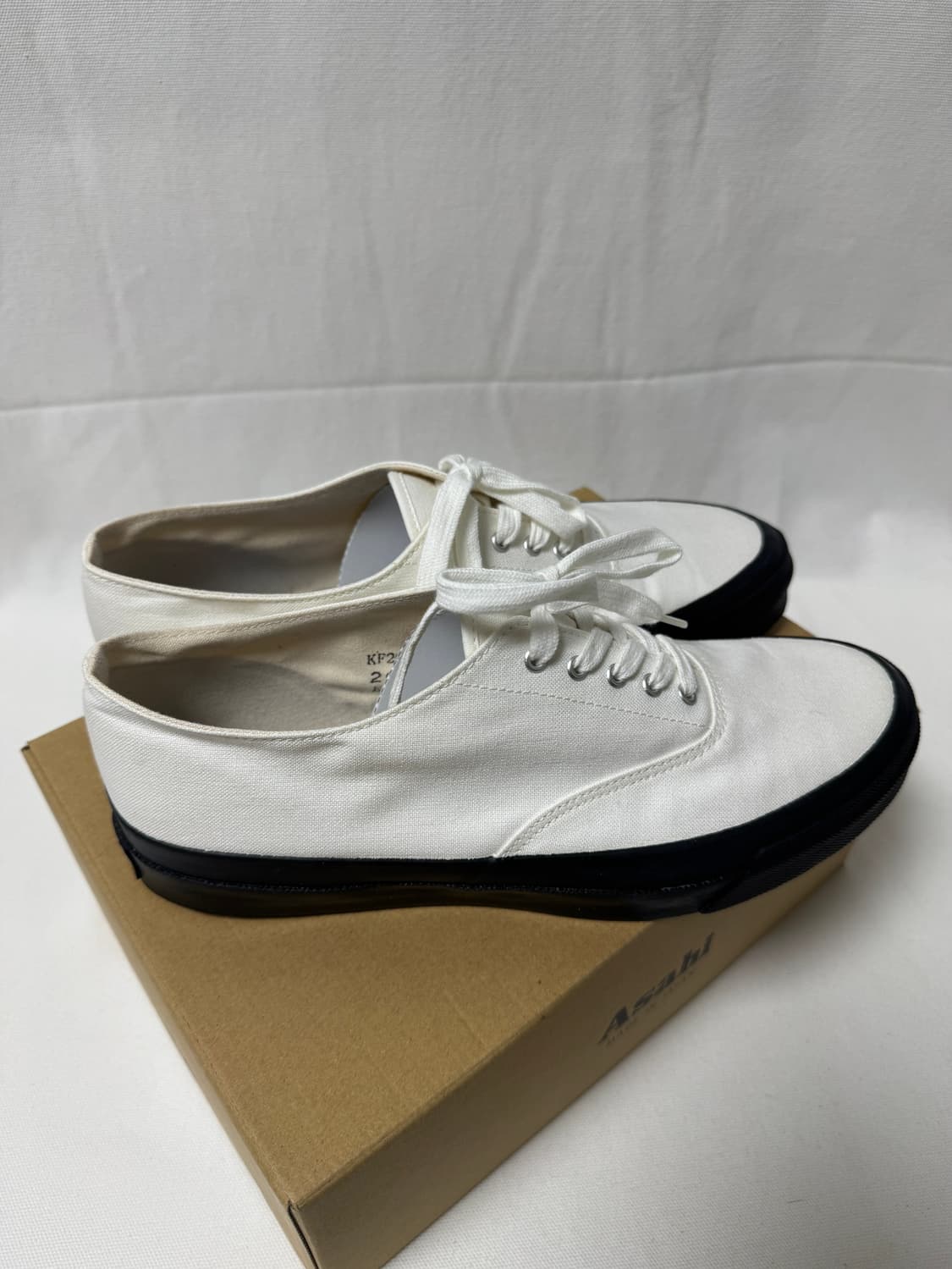 아사히 덱슈즈 모노크롬 스니커즈 새상품 260mm 상품이미지3