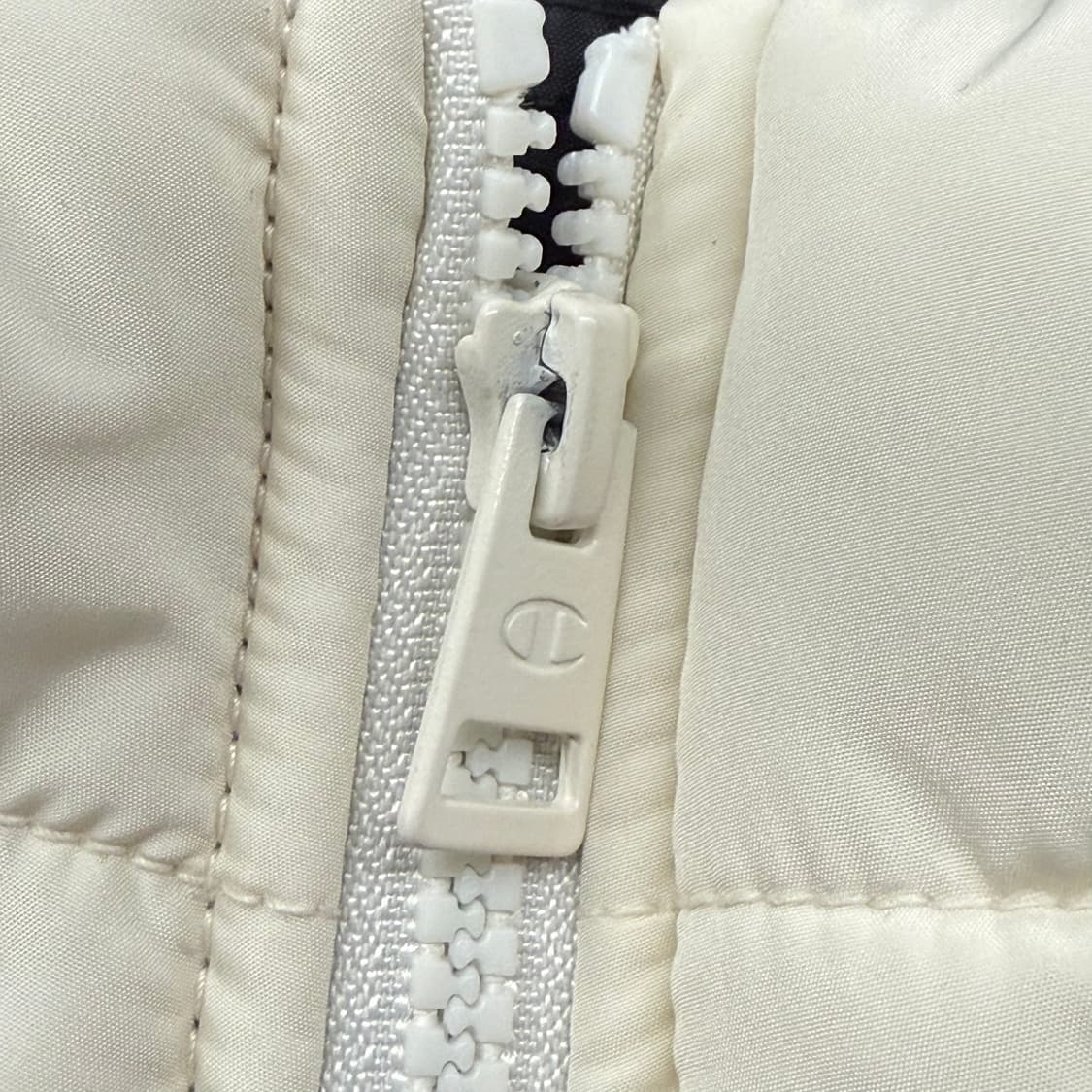 [정품/M] 챔피온 아이보리 패딩 점퍼 b8 상품이미지7