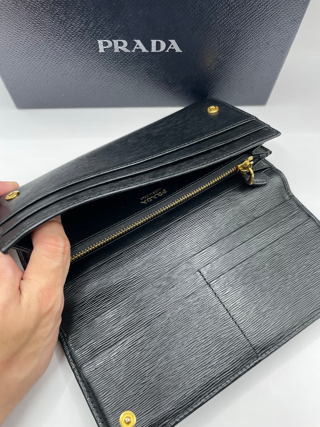 프라다 1MH132 메탈 로고 장지갑 상품이미지6