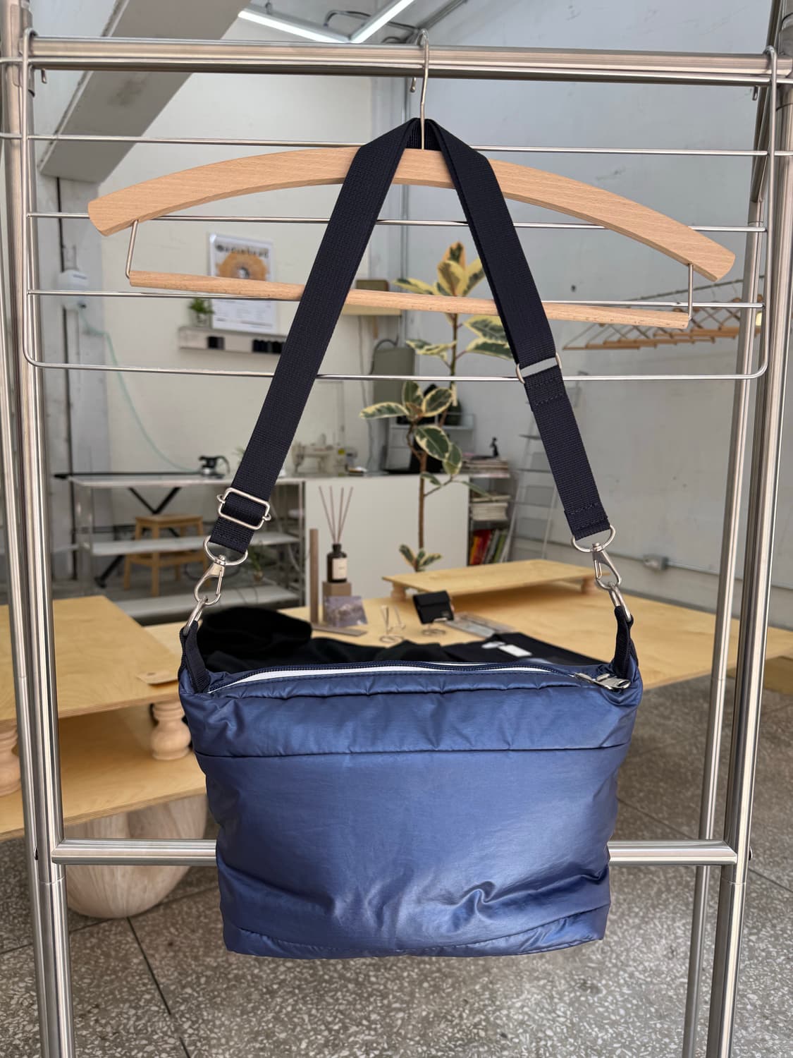 PORTER GIRL MOUSSE SHOULDER BAG NAVY 상품이미지2