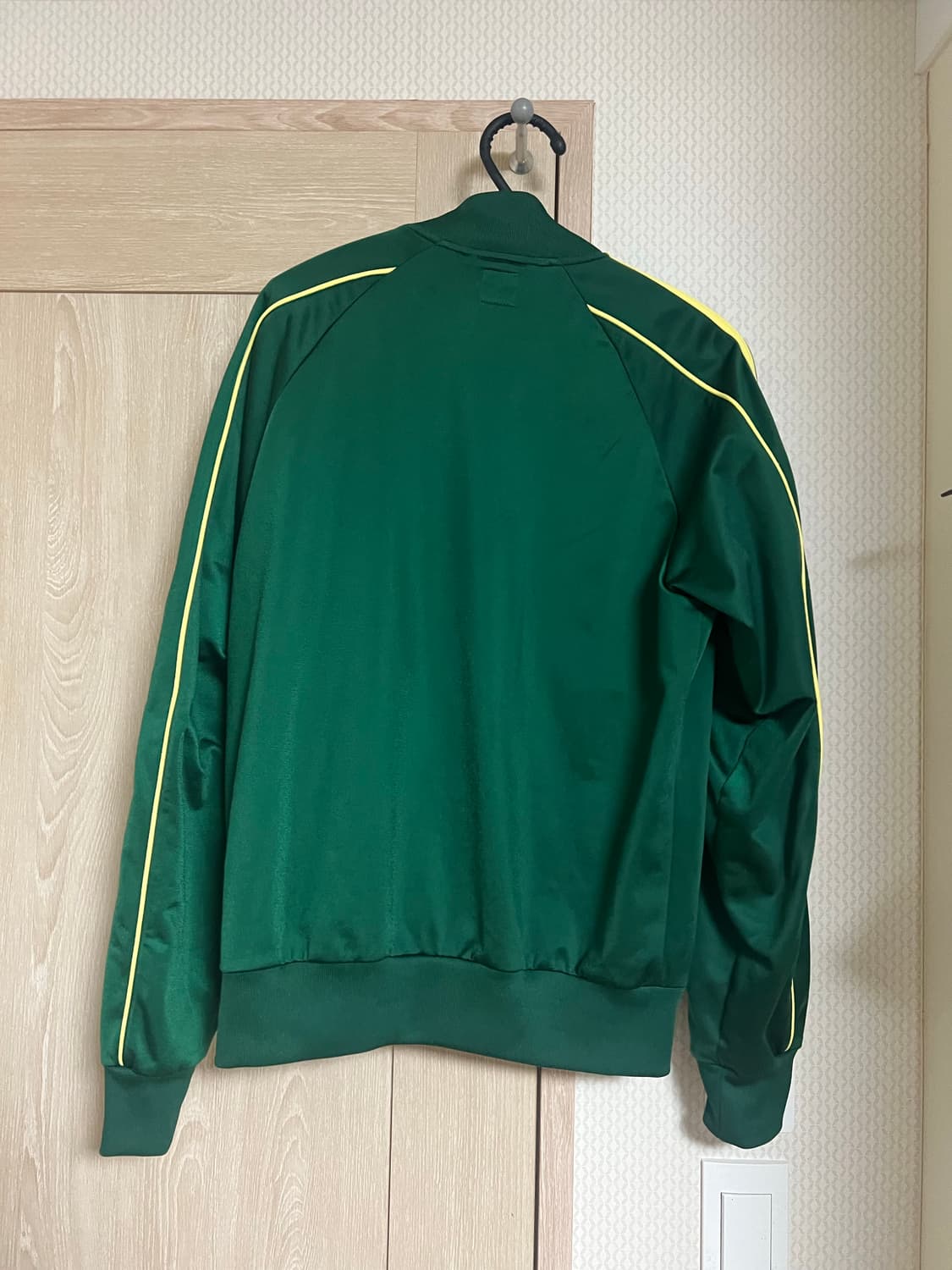 아디다스 그린 옐로우 초노 슈퍼스타 져지 트랙탑 상품이미지2