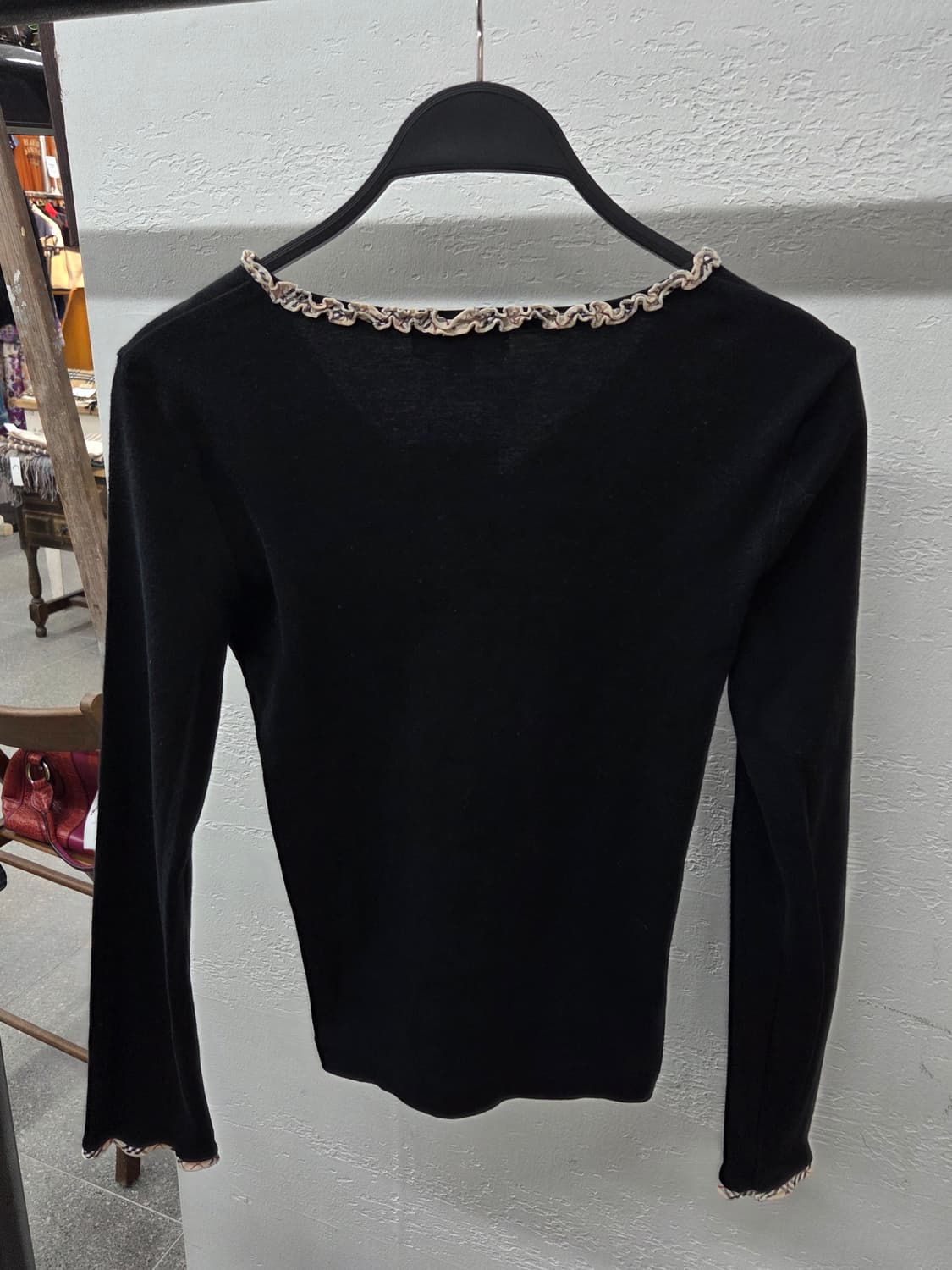 Burberry 버버리 블랙 프릴가디건 상품이미지5