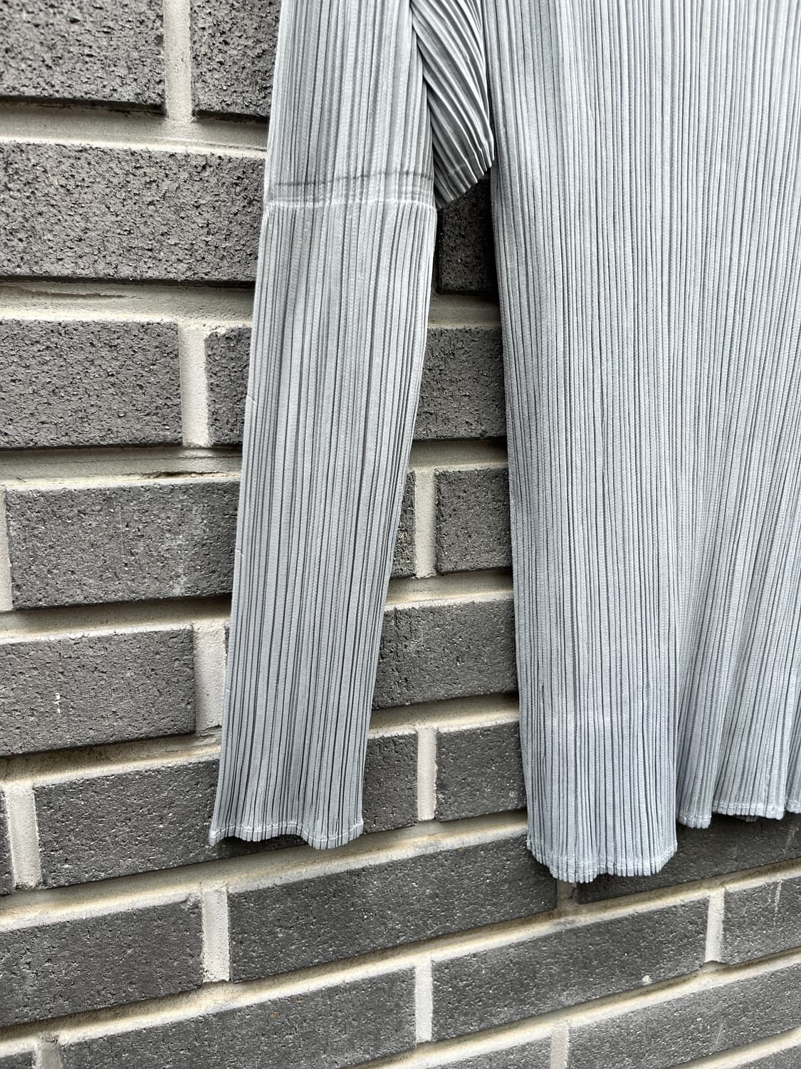 Issey Miyake 이세이미야케 하이넥 플리츠 탑 그레이 블루 상품이미지6