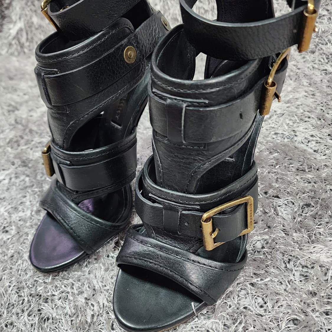 버버리 스트랩 샌들 36 상품이미지3