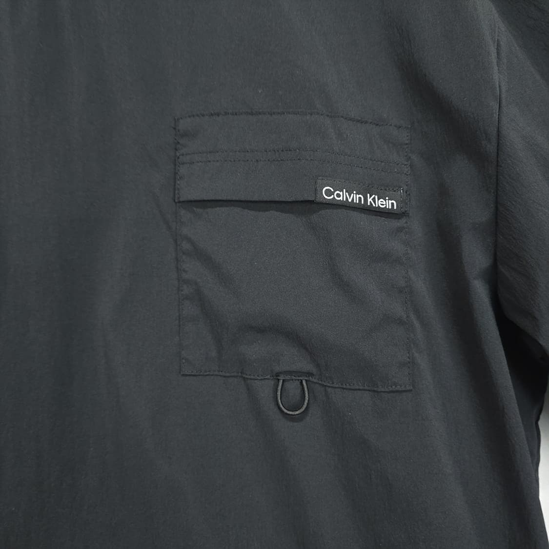 캘빈클라인(Calvin Klein) 포켓 포인트 반팔 티셔츠 블랙 M 상품이미지3