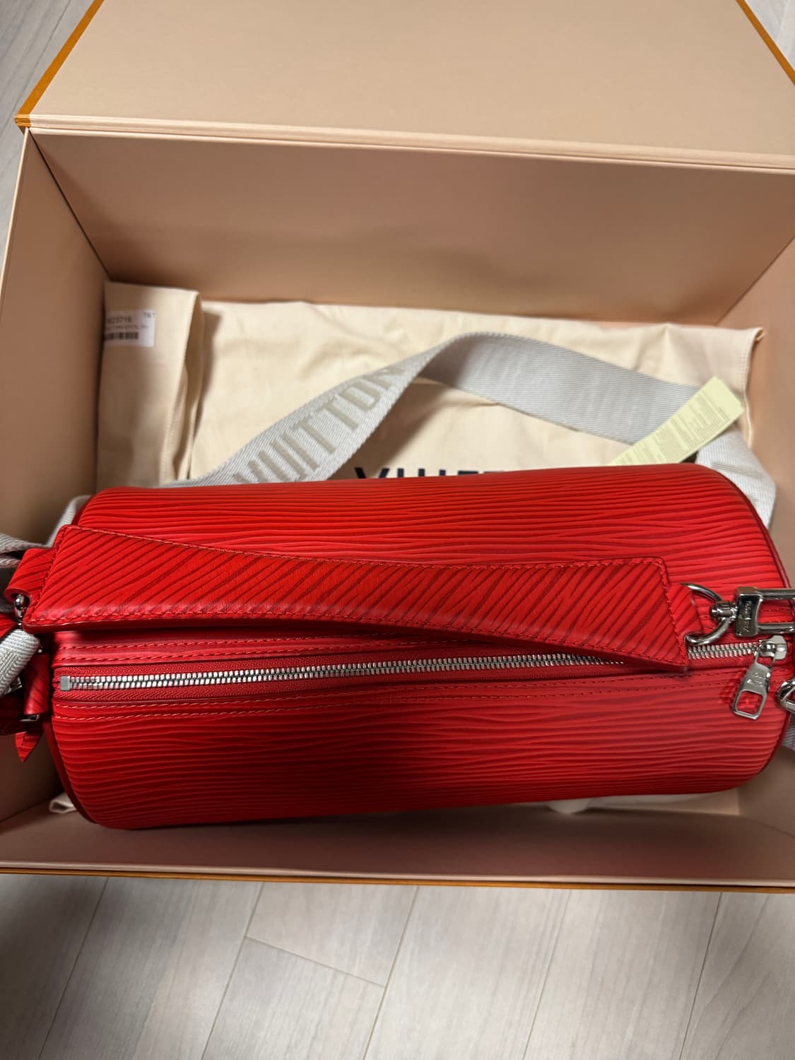 루이비통) 소프트 폴로숑 MM M23719(박스, 더스트백 있음) 상품이미지6