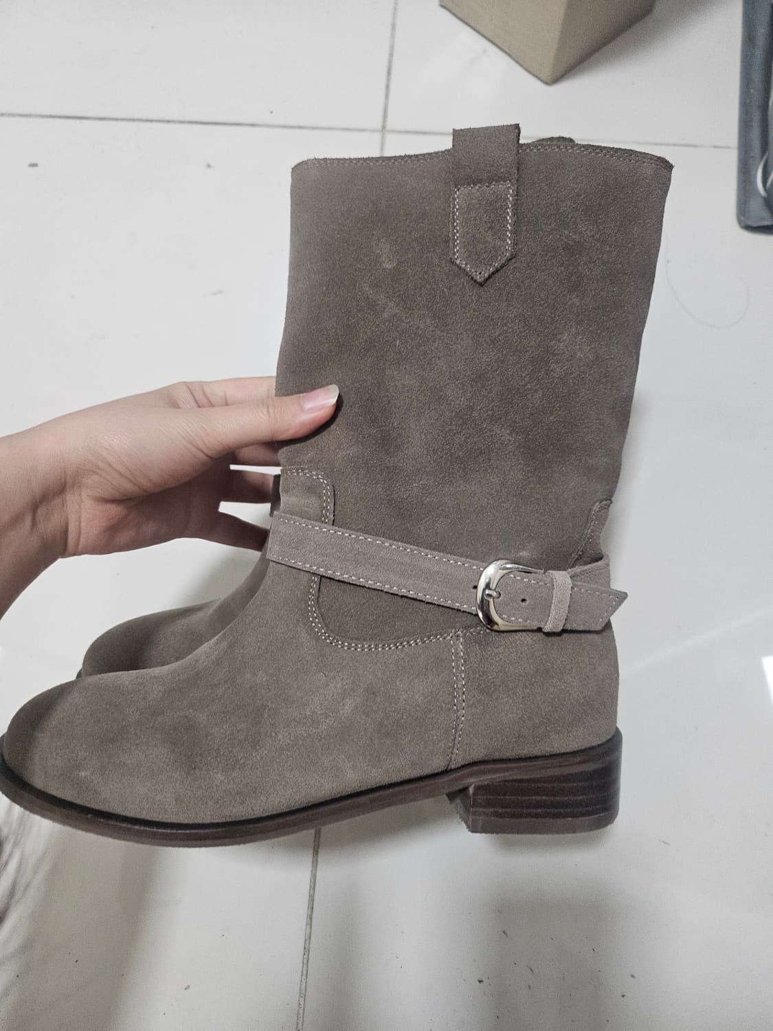 코모레비뮤지엄 스웨이드(소가죽) 미들 상품이미지1