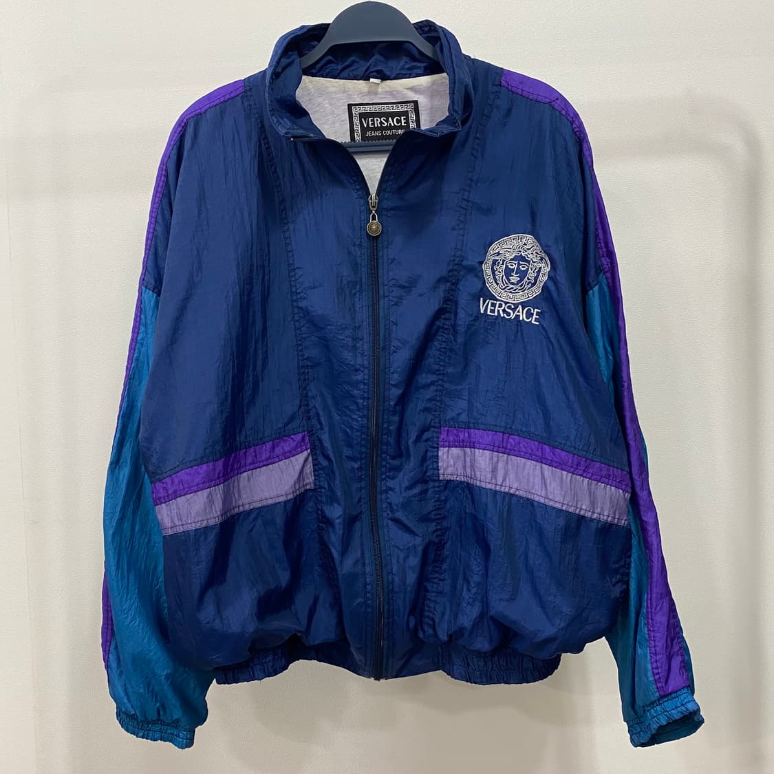 베르사체 진스 꾸띄르 올드스쿨 바람막이 자켓 상품이미지1