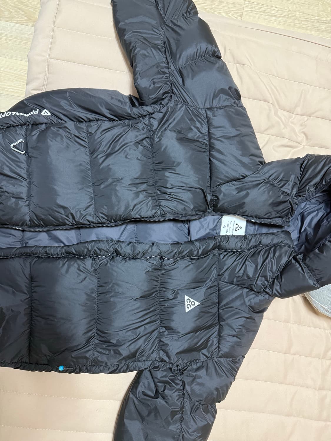 나이키 ACG 패딩 블랙 판매합니다 상품이미지1