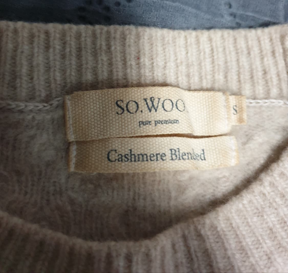 SO.WOOL 세미크롭 캐시미어블렌드 울 니트 스웨터 베이지 (S). 상품이미지3