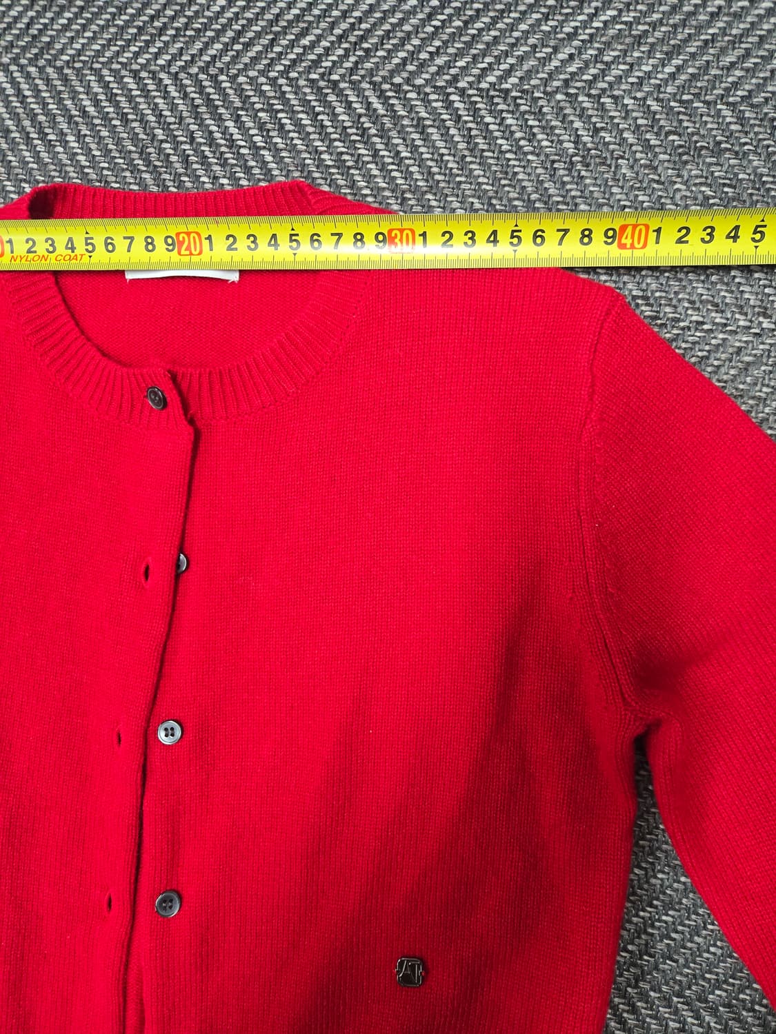 아티드 ARTID 24ss 캐시미어10%울90% 레드 라운드넥 가디건 상품이미지6