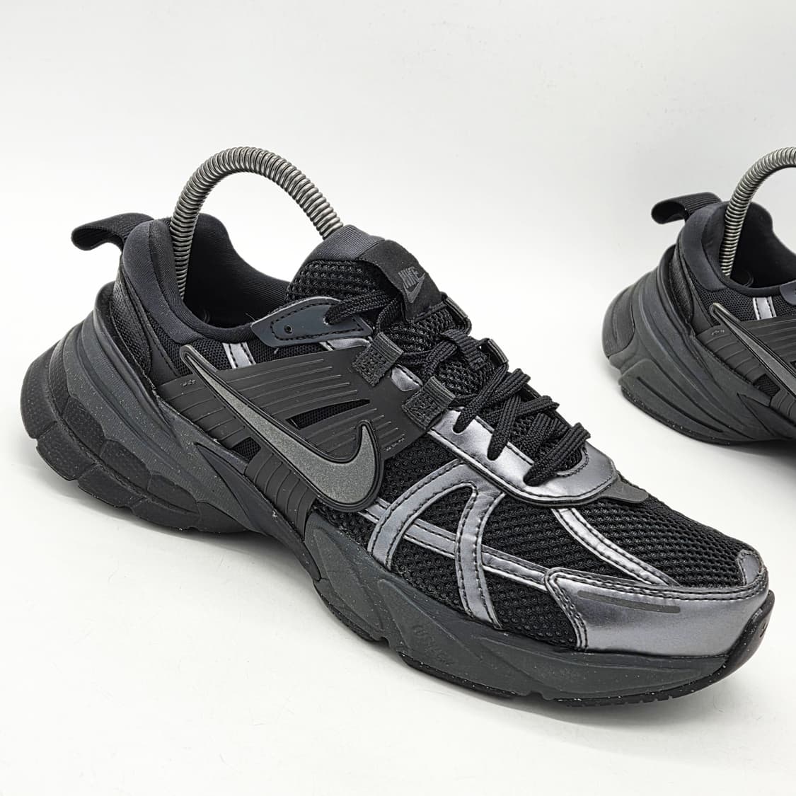  나이키 V2K 런 블랙 앤트러사이트 (255) 상품이미지5