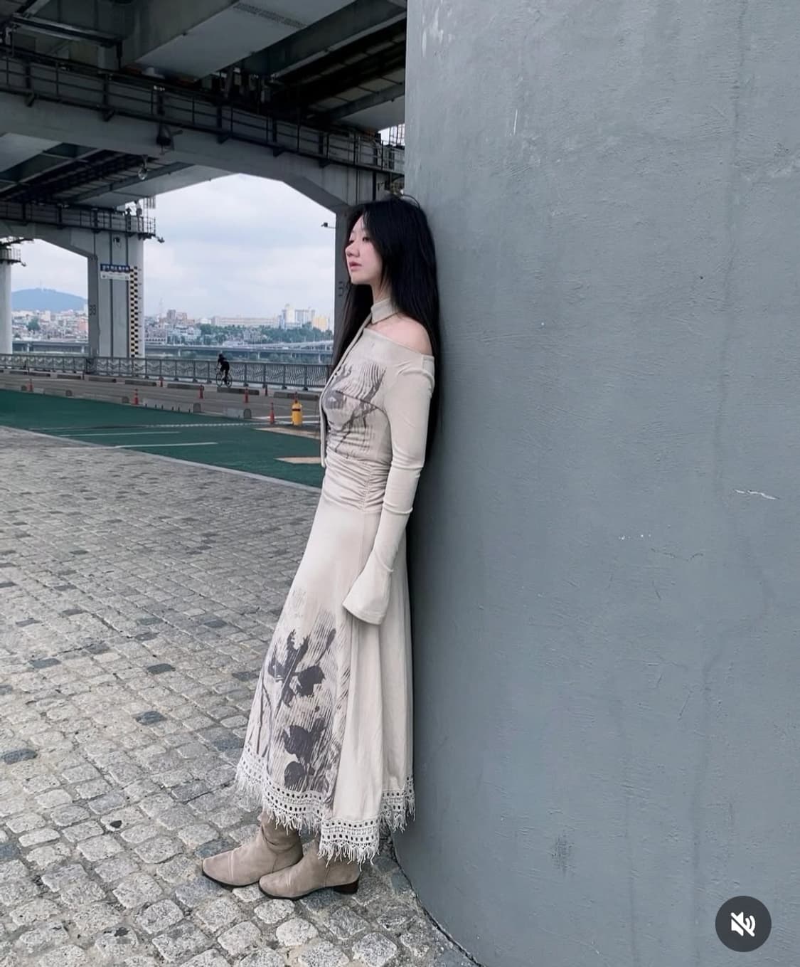 그런지 프린팅 허리 셔링 롱원피스 (착샷ㅇ) 상품이미지7