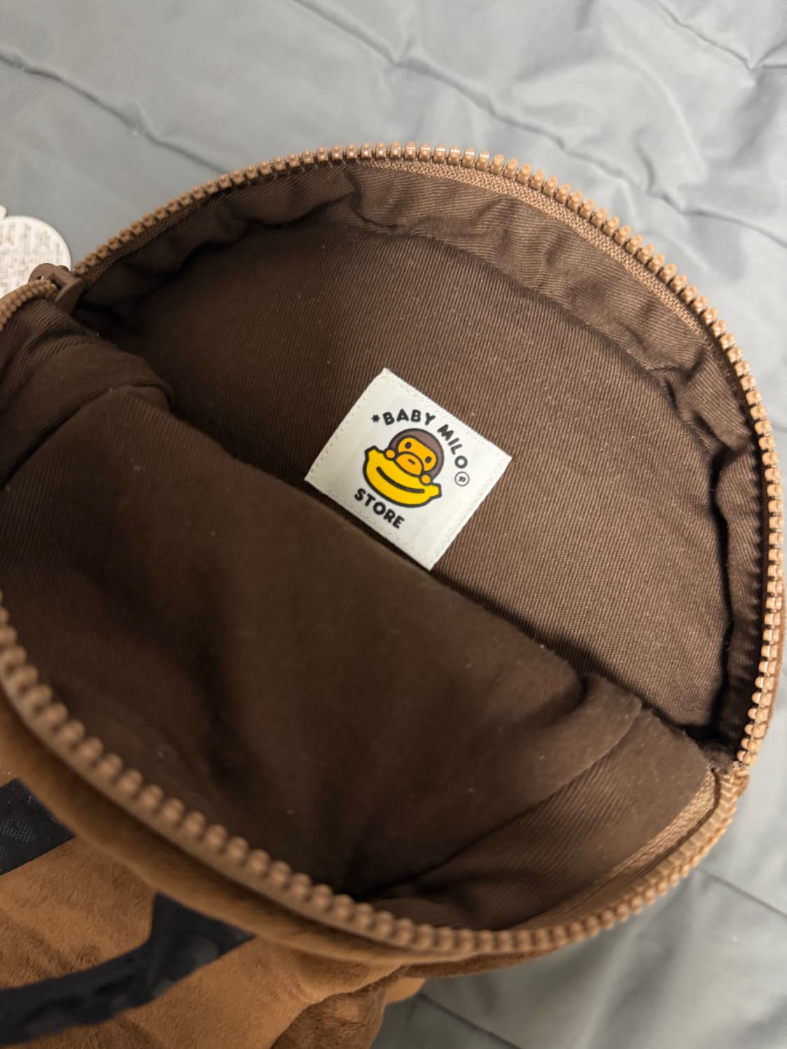 (정품) 베이프 bape 베이비 마일로 플러쉬 백팩 가방 판매해요 상품이미지3