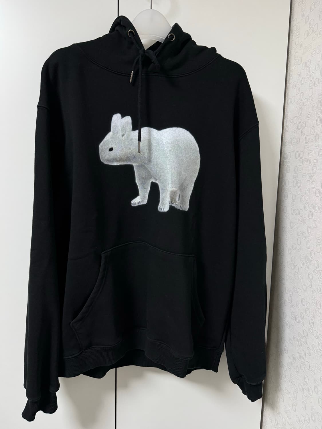 더콜디스트모먼트 polar rabbit 후드티 상품이미지1