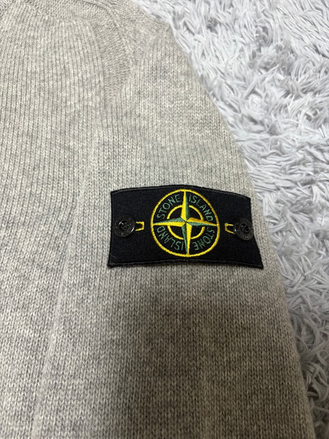 스톤아일랜드 반집업 니트 상품이미지2