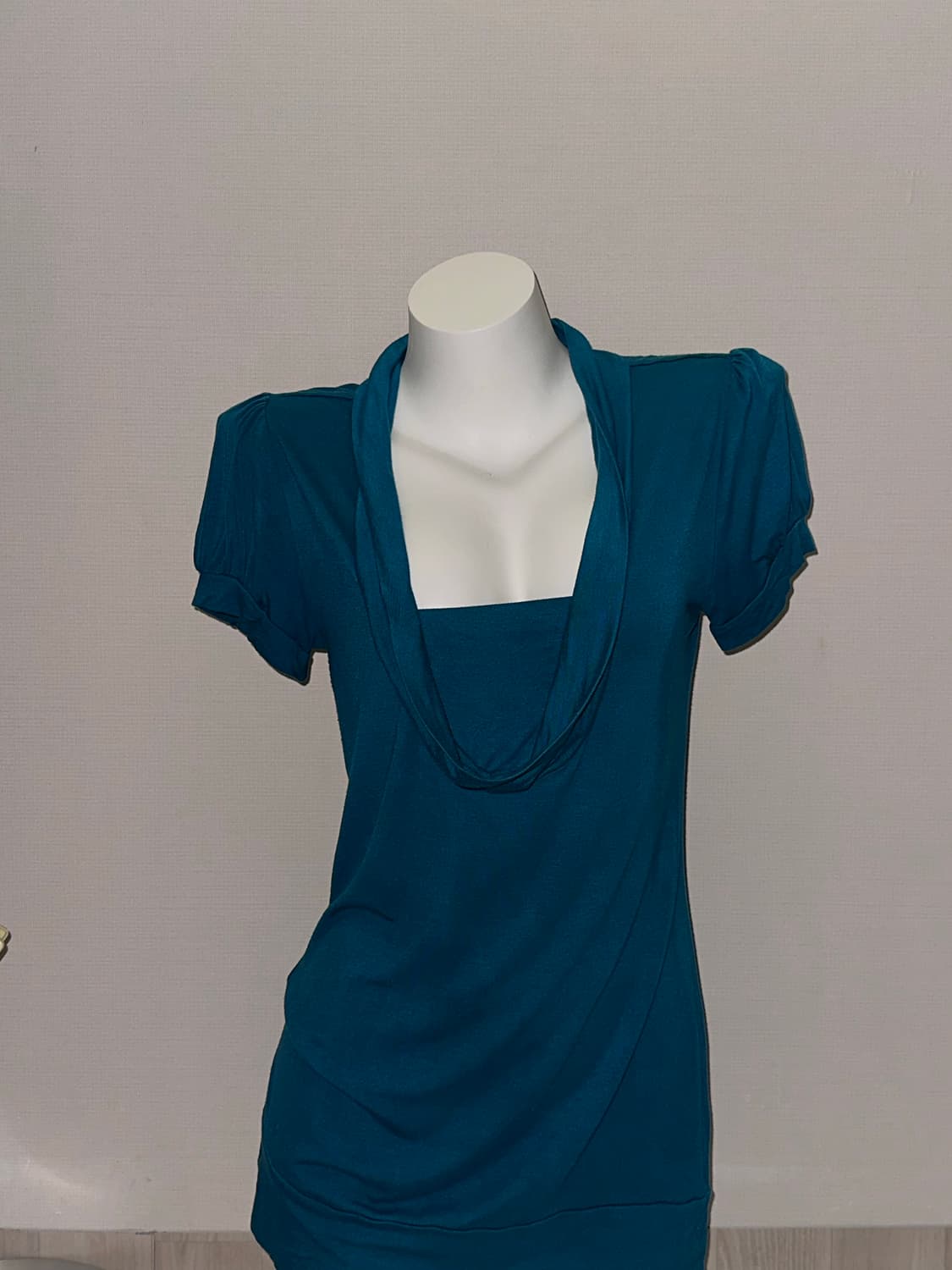 딥 블루 드레이프 카울넥 레이어드 탑 상품이미지5