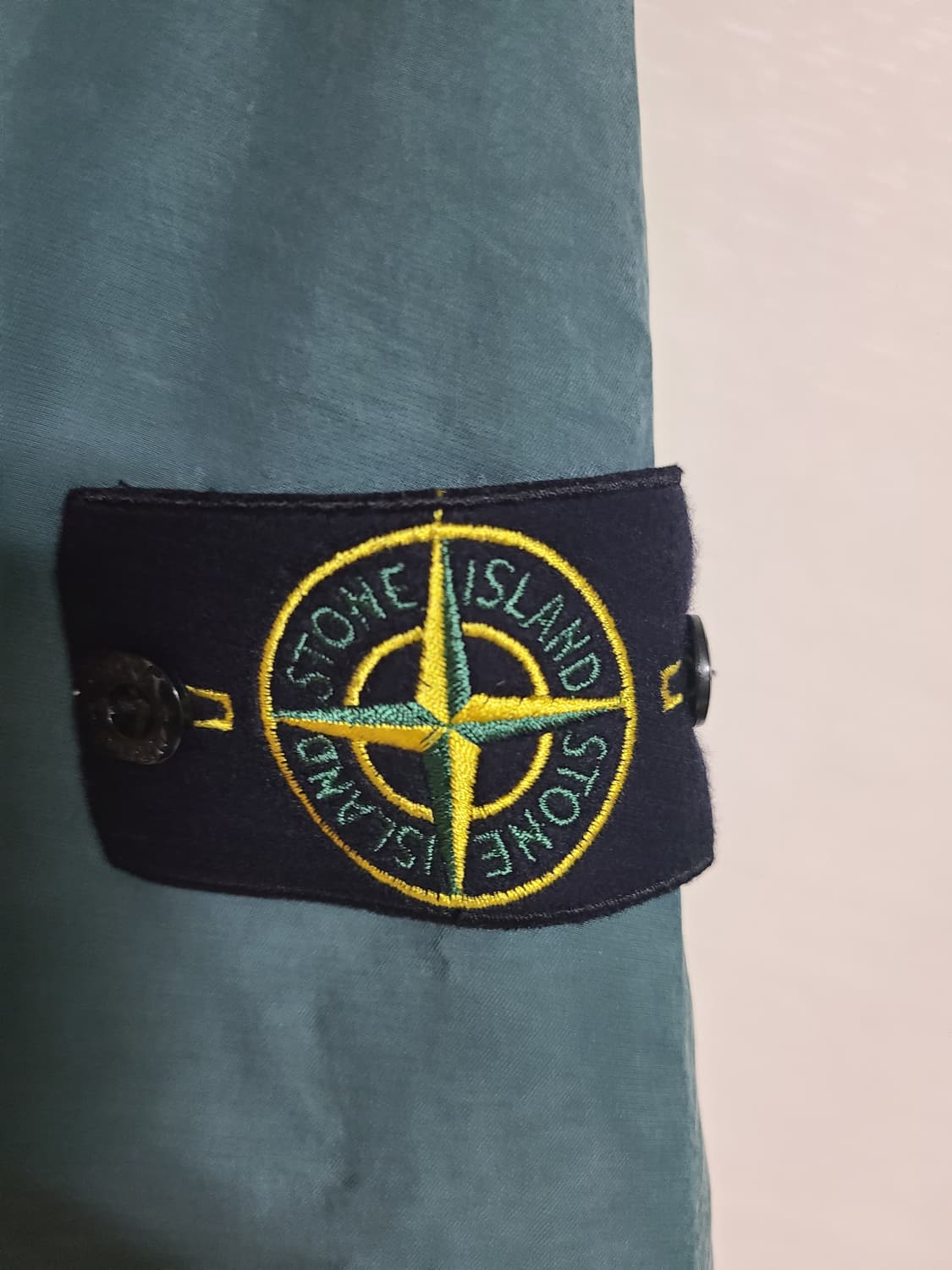 스톤아일랜드 가먼트다잉 오버셔츠 반팔 상품이미지4