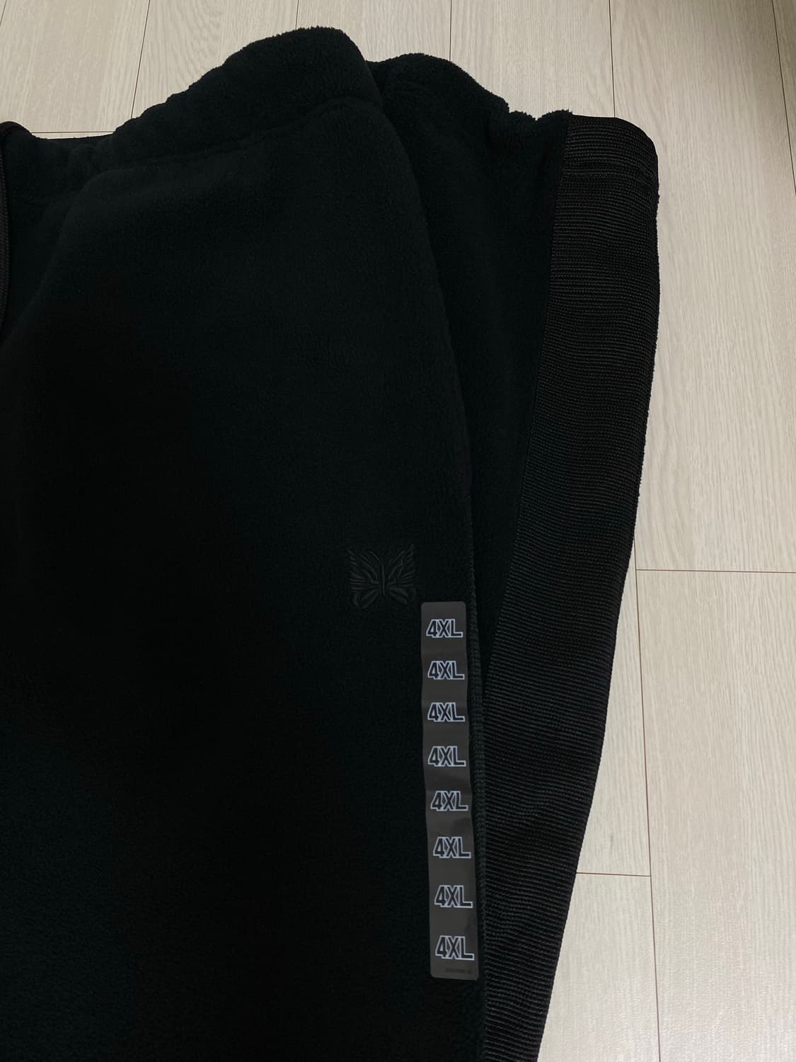 NEEDLES X UNIQLO Fleece Wide Pants Black 상품이미지2