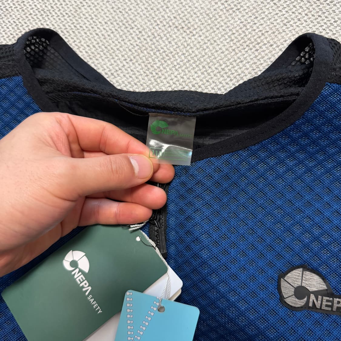 네파 배색 메쉬 바람막이 조끼 상품이미지2