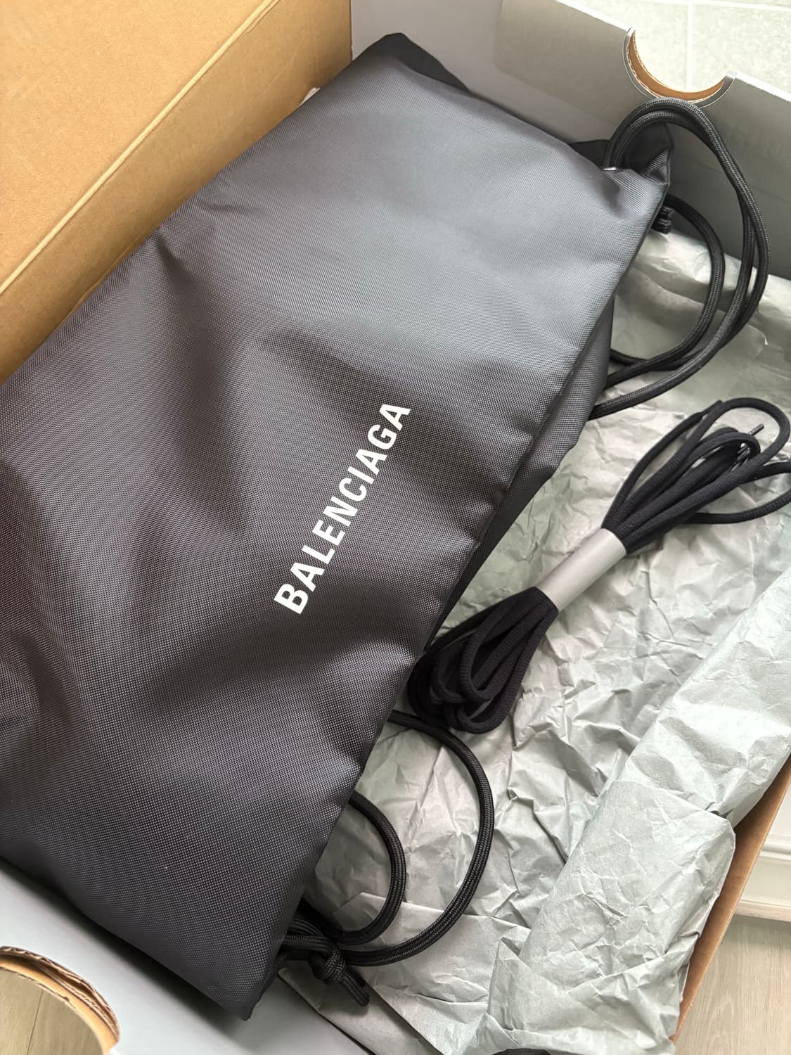 발렌시아가 디펜더 블랙 39size 상품이미지8