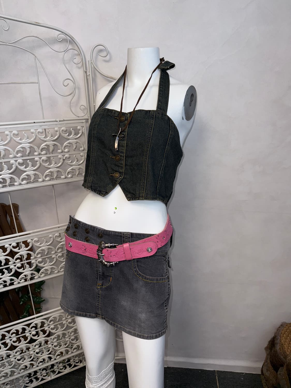 Denim button belted crop halter 슬리브리스 상품이미지2