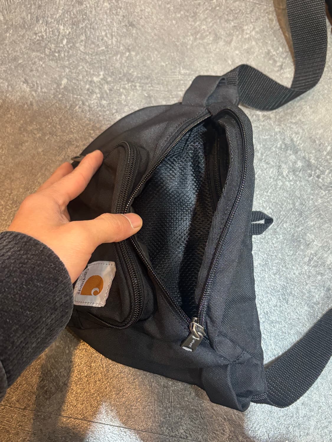 칼하트 힙색 크로스백 가방  상품이미지6