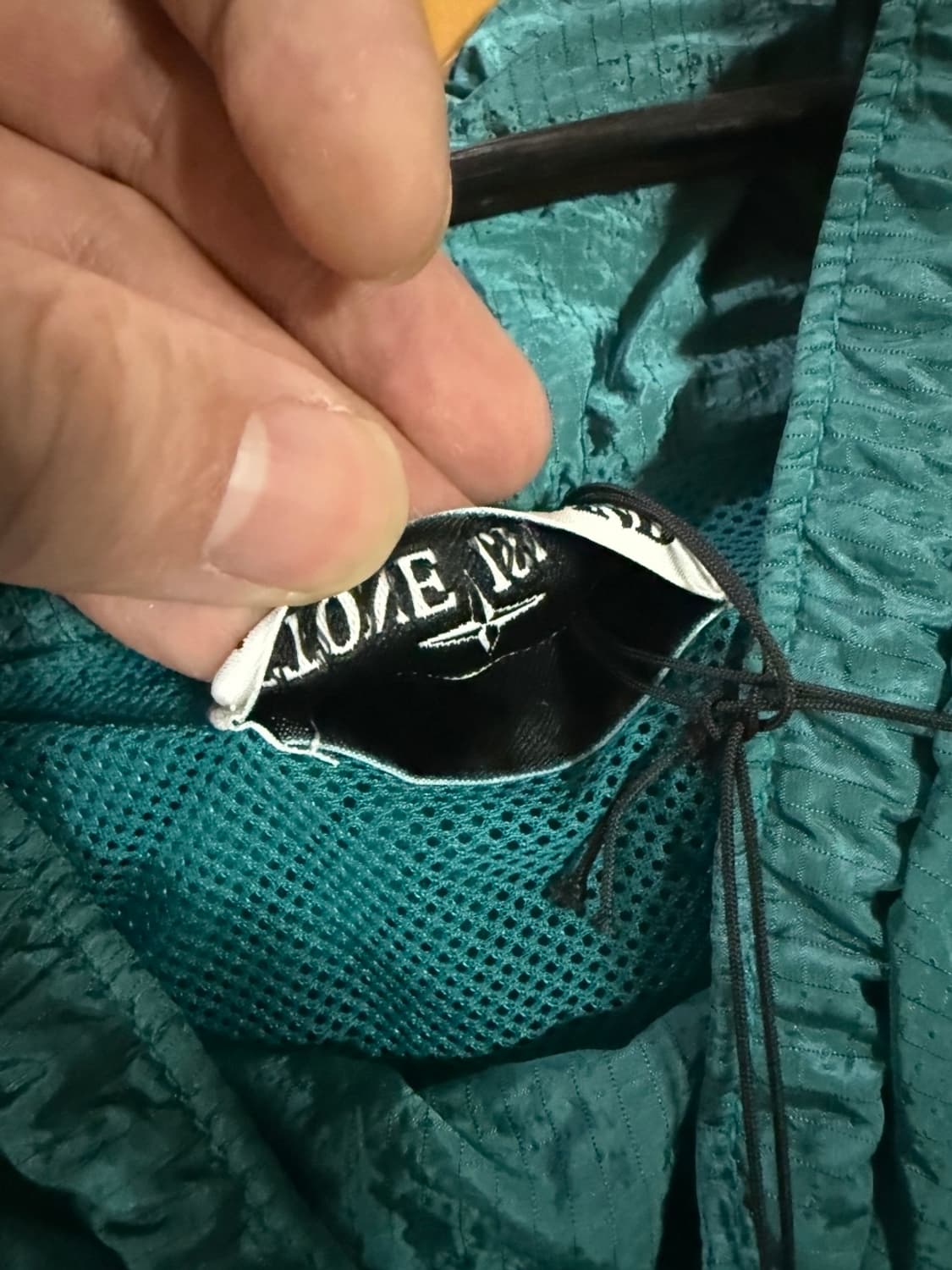 스톤아일랜드 나일론 메탈 립스탑 풀오버 자켓 상품이미지4