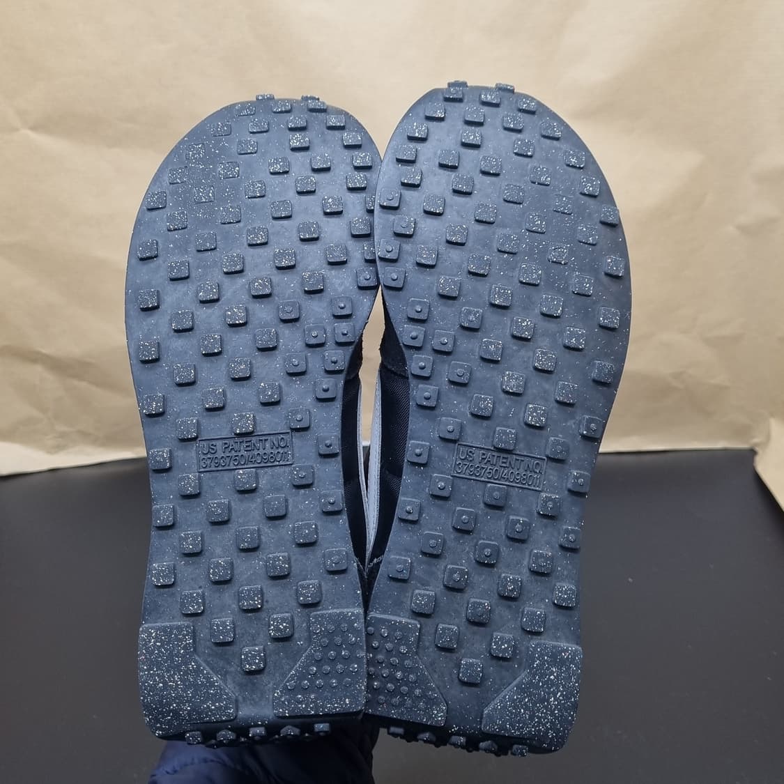 나이키 와플트레이너2 검흰 여성운동화235  상품이미지3