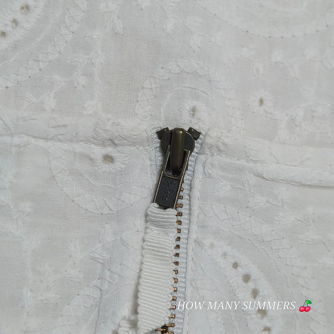 niko and... 화이트 페이즐리 자수 레이스 크롭 블라우스 상품이미지3