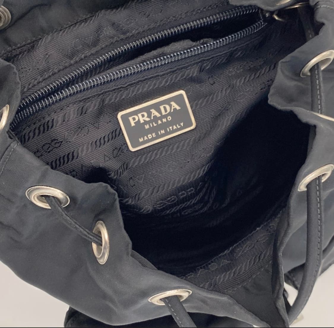 프라다 나일론 백팩 미듐 정품 상품이미지4