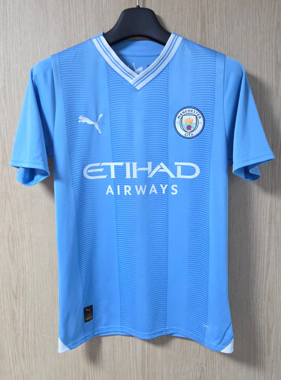 (착샷) 맨시티 유니폼 져지 23-24 시즌 홈 데브라이너  상품이미지1