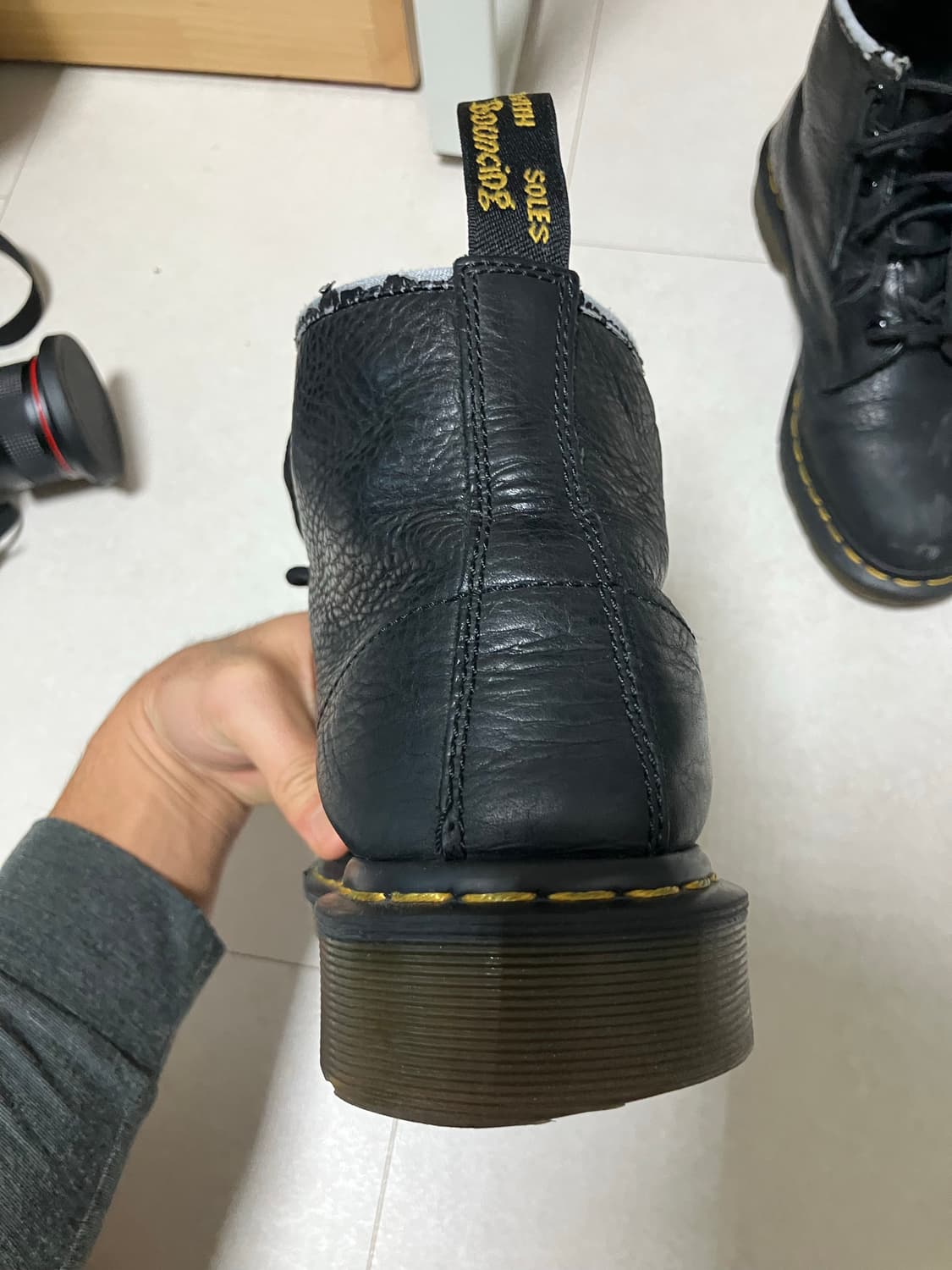 닥터마틴 101 6홀 부츠 워커 260 us8 상품이미지7