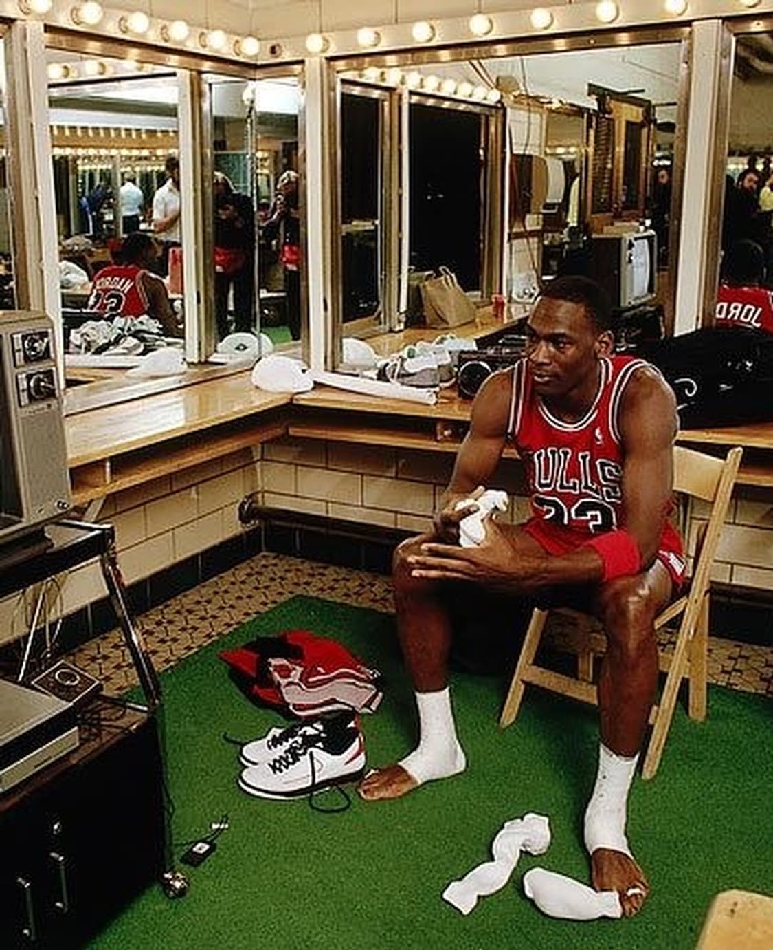 에어 조던 2 로우 “UNC” 상품이미지5