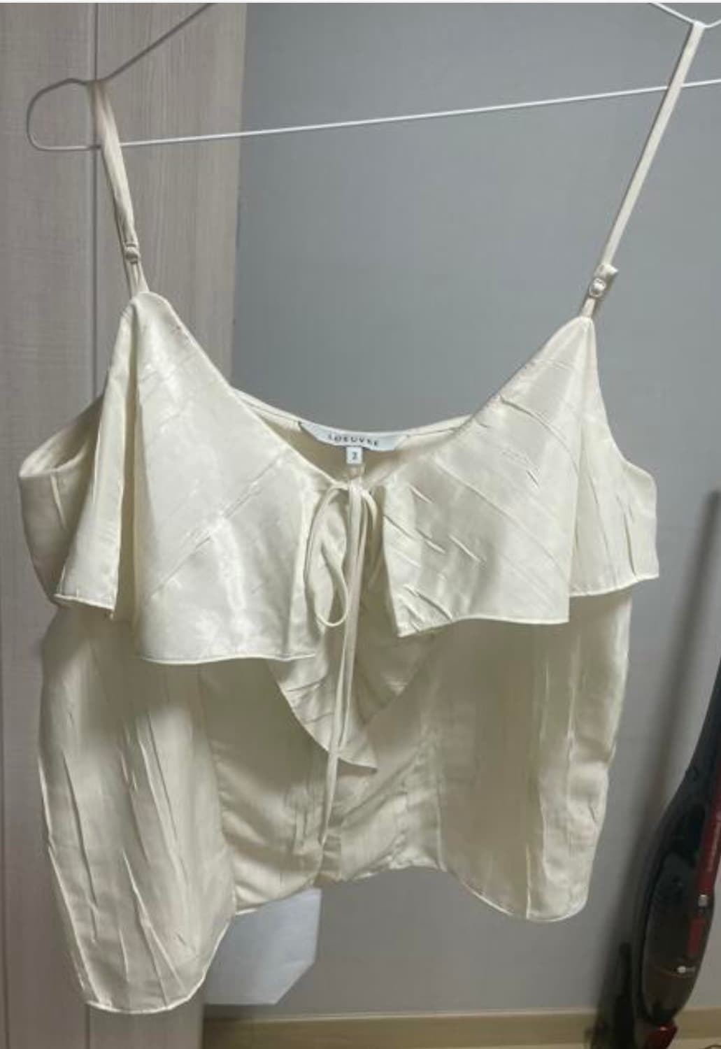 구해요)루에브르 뷔스티에블라우스 ruffled sleeveless top 상품이미지4